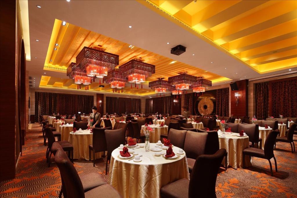 Sovereign Hotel Джандзян Екстериор снимка
