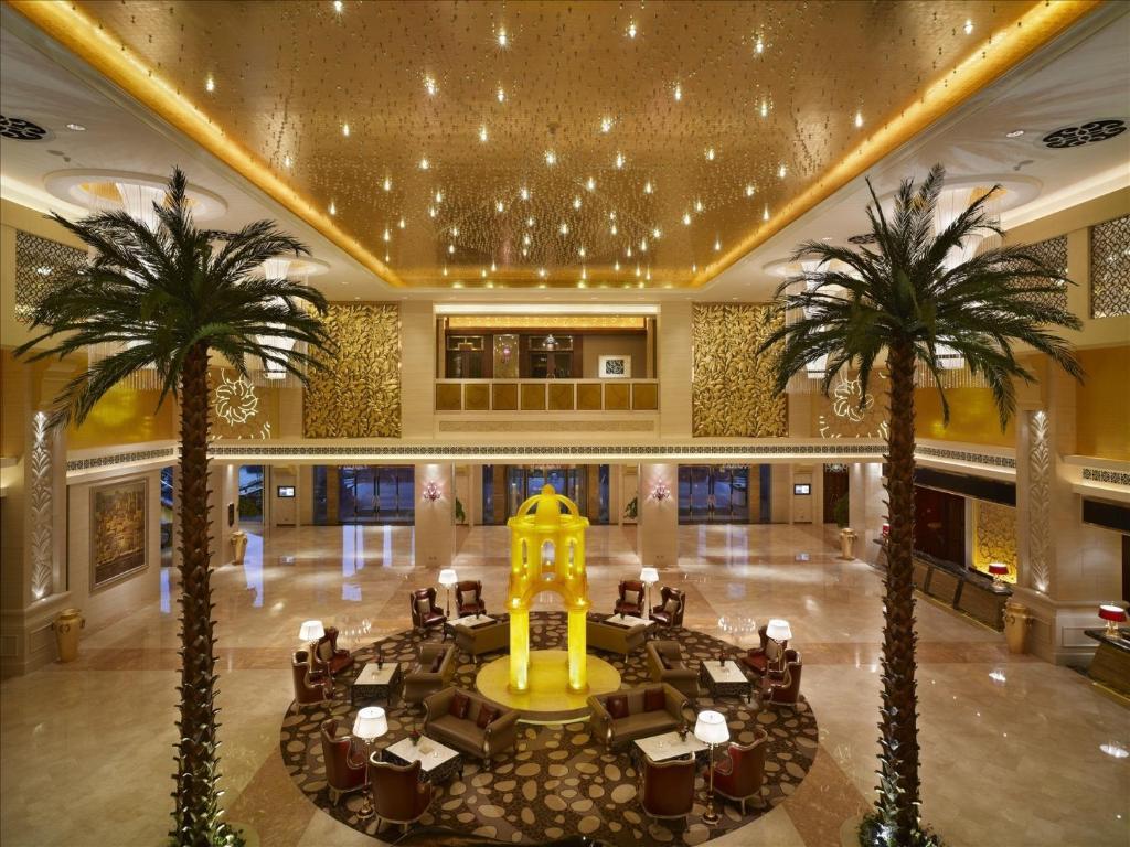 Sovereign Hotel Джандзян Екстериор снимка